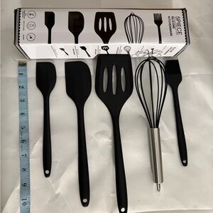 Black Silicone 5-Piece Utensil Set – Spatula, Spoonula, Beater & Baster (New)